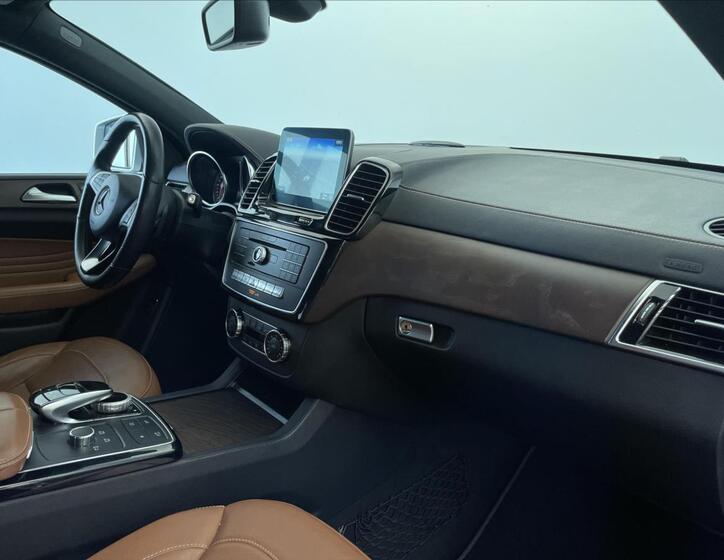Mercedes-Benz GLE 14