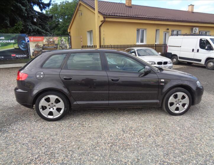 Audi A3 8