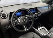 Mercedes-Benz GLA 9