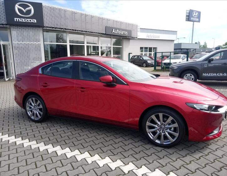 Mazda 3 4