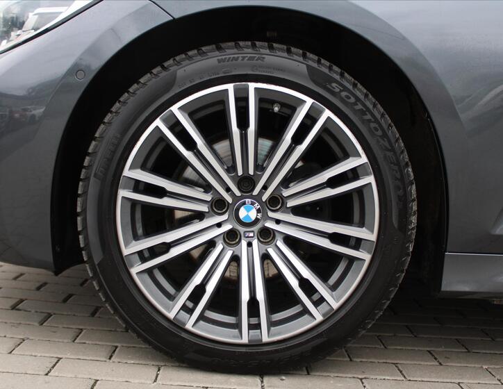 BMW Řada 3 9