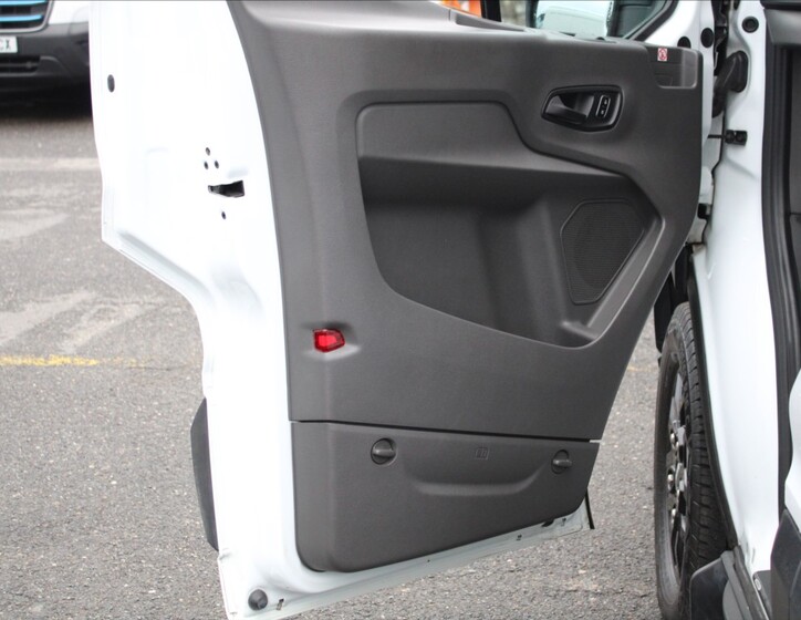 Ford Transit 12