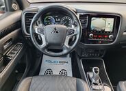 Mitsubishi Outlander 14