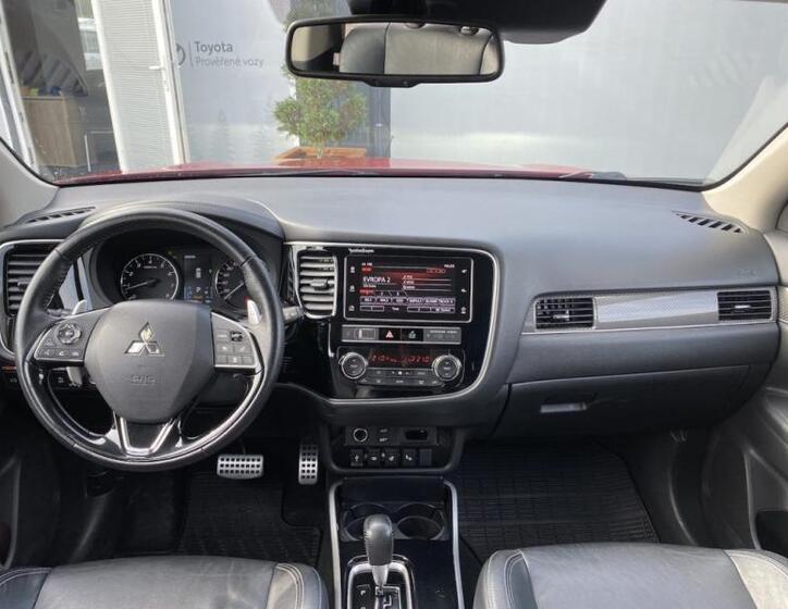 Mitsubishi Outlander 14