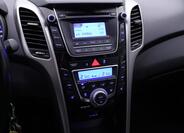 Hyundai i30 19