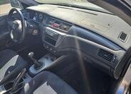 Mitsubishi Lancer 37