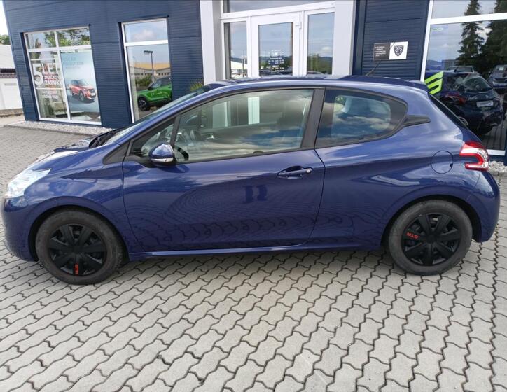 Peugeot 208 4