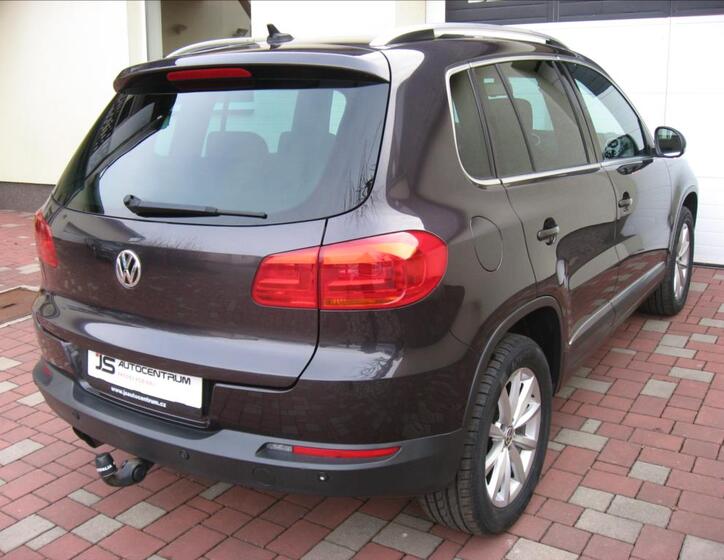 Volkswagen Tiguan 7