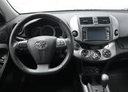 Toyota RAV4 29