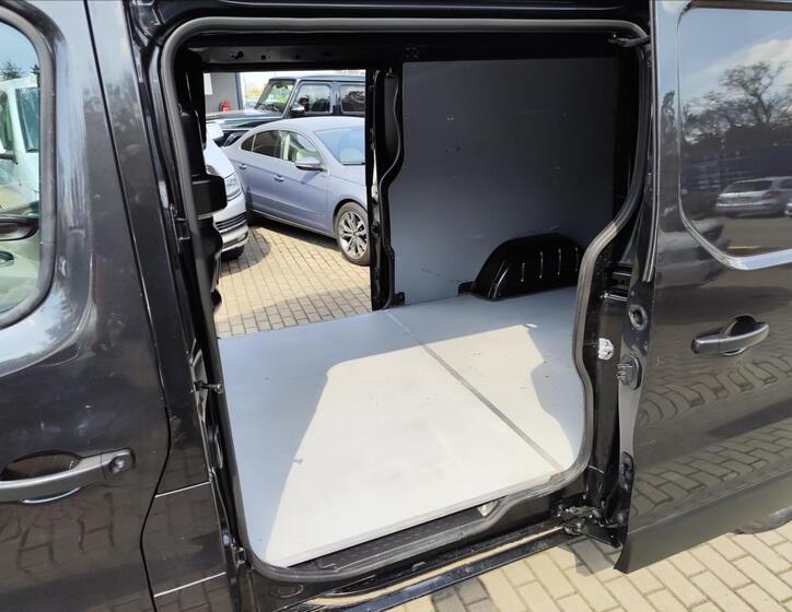Renault Trafic 5