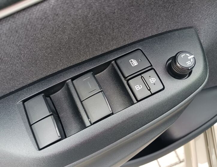 Toyota Yaris 26