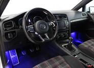 Volkswagen Golf 10