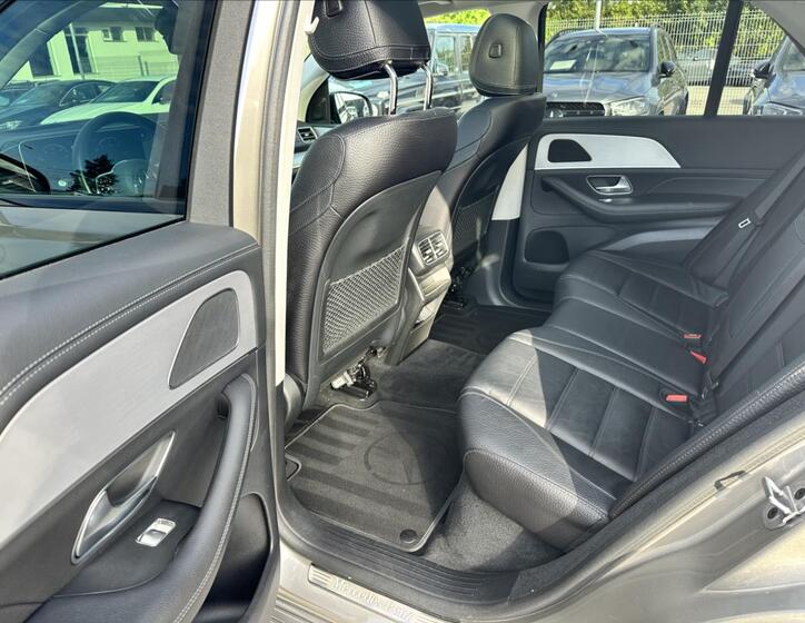 Mercedes-Benz GLE 11