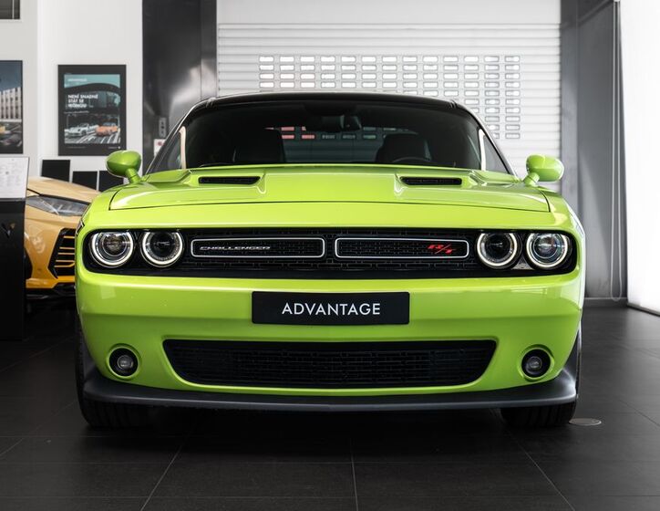 Dodge Challenger 2