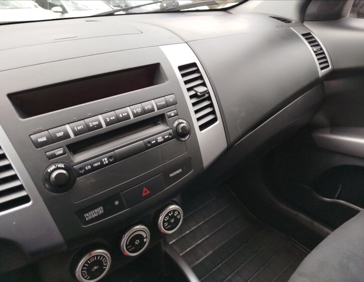 Mitsubishi Outlander 13