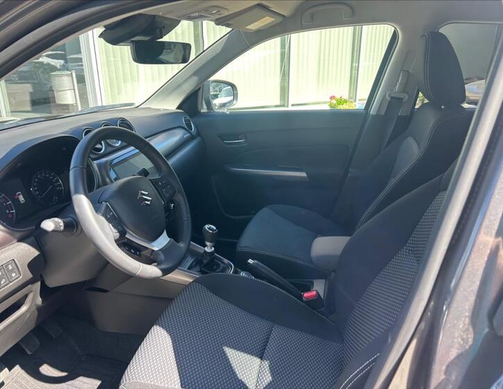 Suzuki Vitara 10