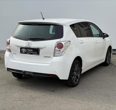 Toyota Verso 6