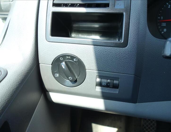 Volkswagen Transporter 25