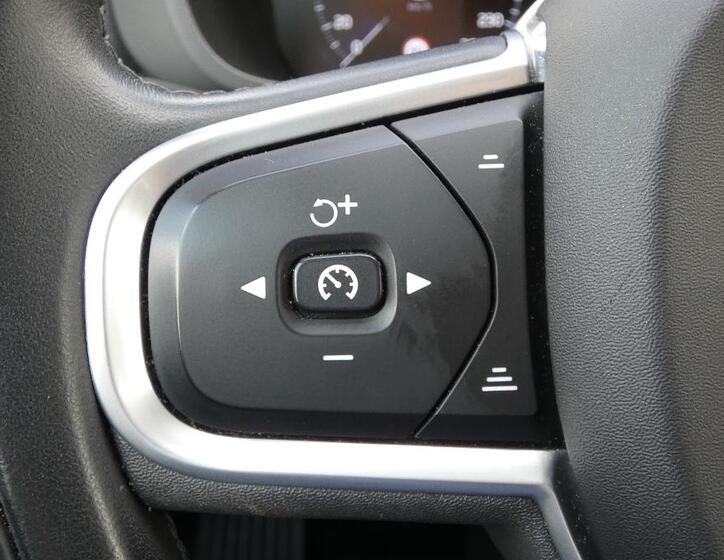 Volvo XC60 11
