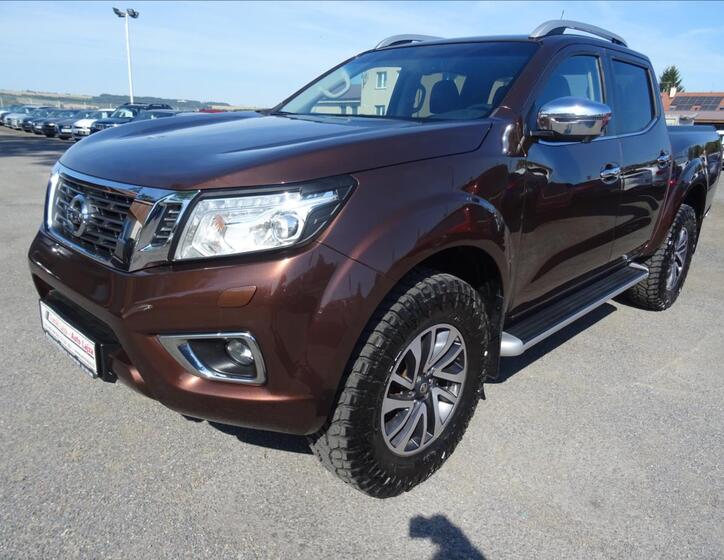 Nissan Navara 5
