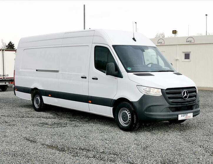 Mercedes-Benz Sprinter 2