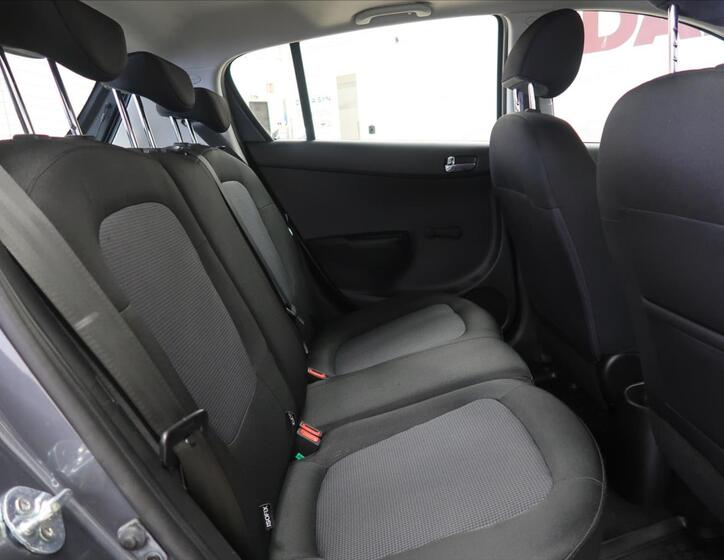Hyundai i20 13