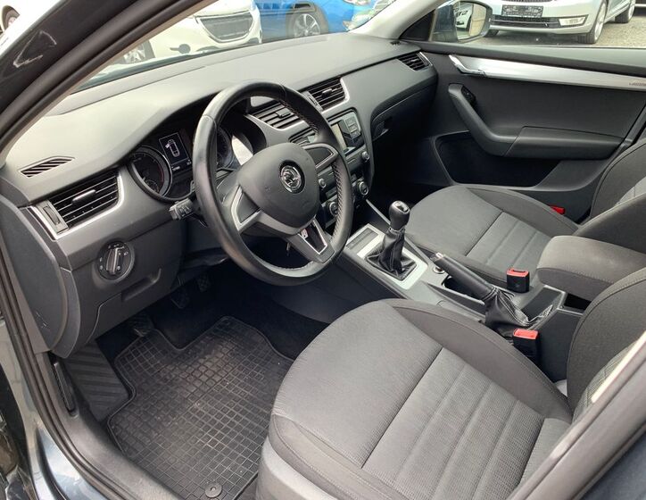Škoda Octavia 14