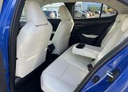 Lexus UX 250h 12