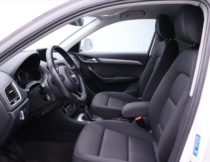 Audi Q3 13