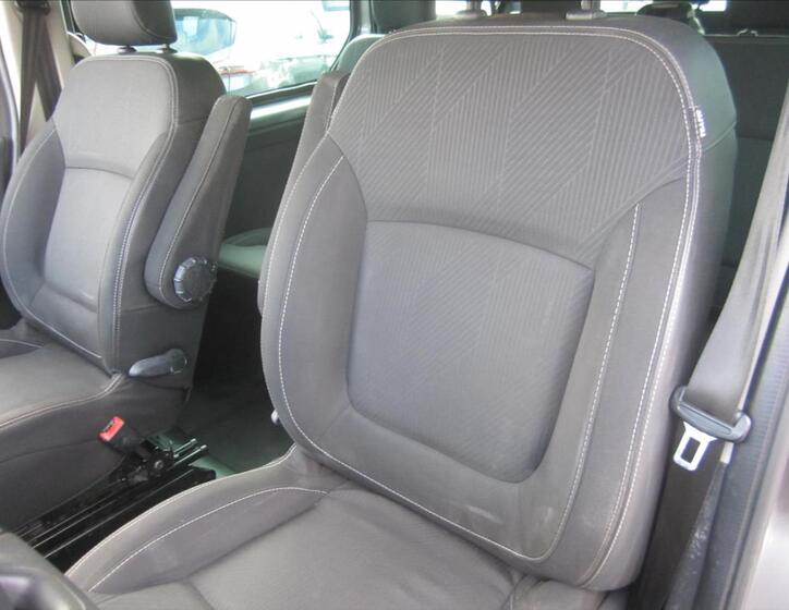 Renault Trafic 13