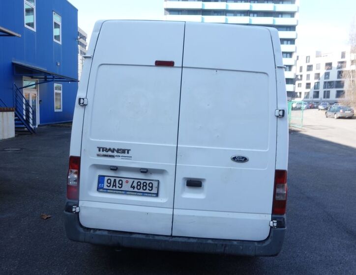 Ford Transit 8
