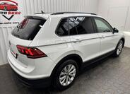 Volkswagen Tiguan 8