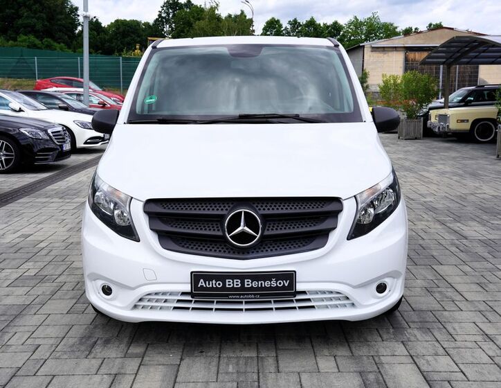 Mercedes-Benz Vito 1