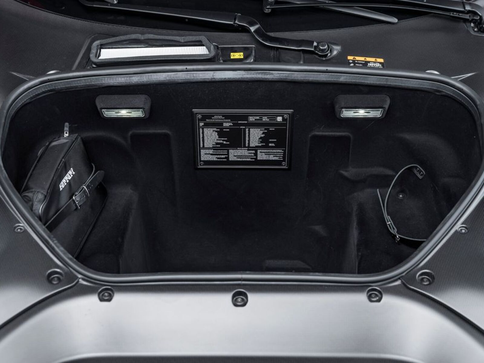 Ferrari 488 16