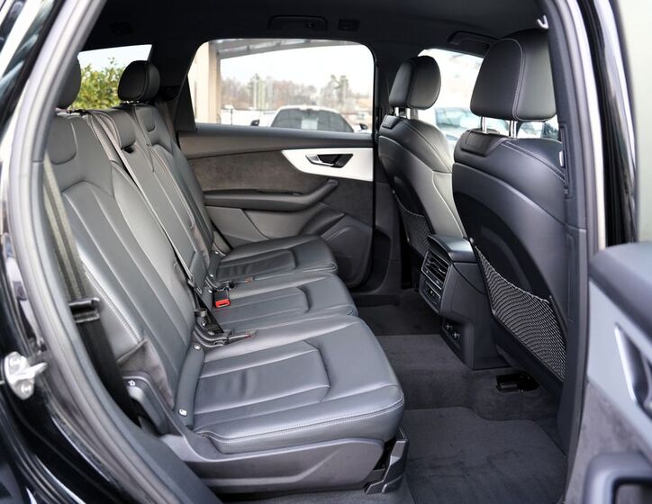 Audi Q7 30