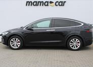 Tesla Model X 4