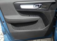Volvo XC40 8