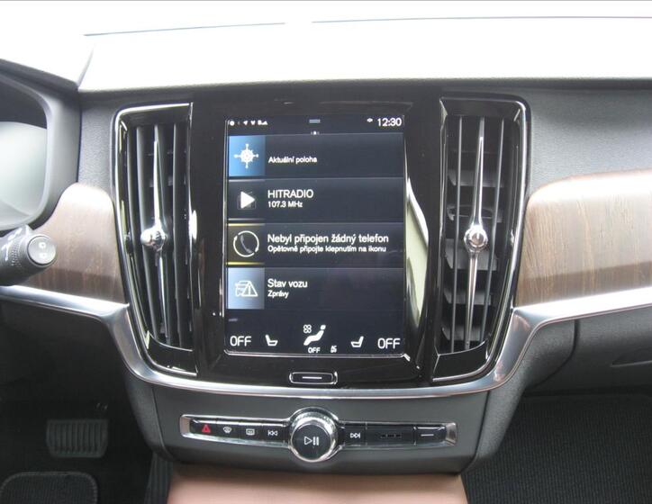 Volvo V90 24