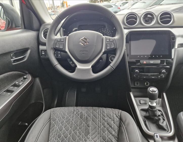 Suzuki Vitara 16