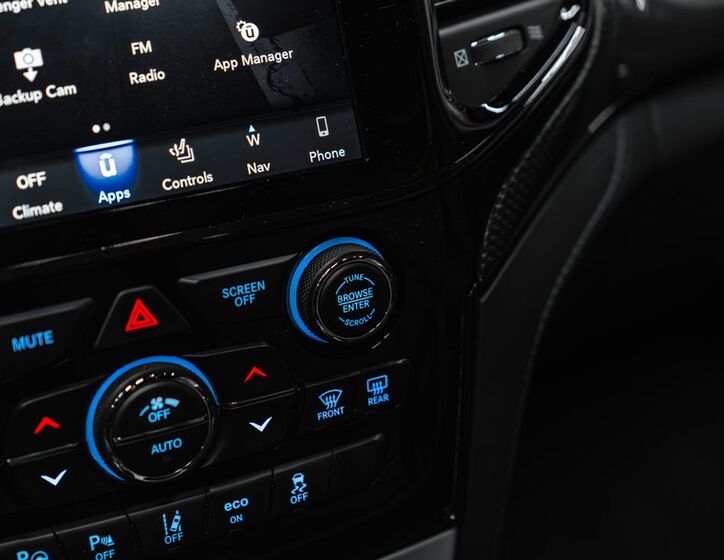 Jeep Grand Cherokee 12