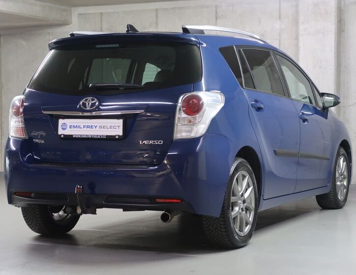 Toyota Verso 5