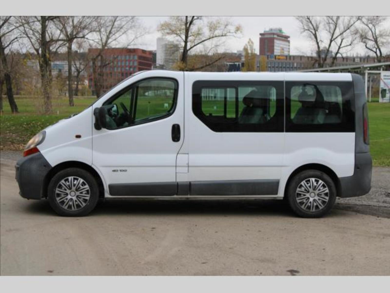 Renault Trafic 6