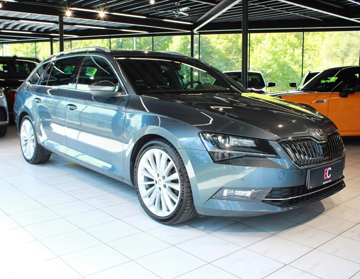 Škoda Superb 1