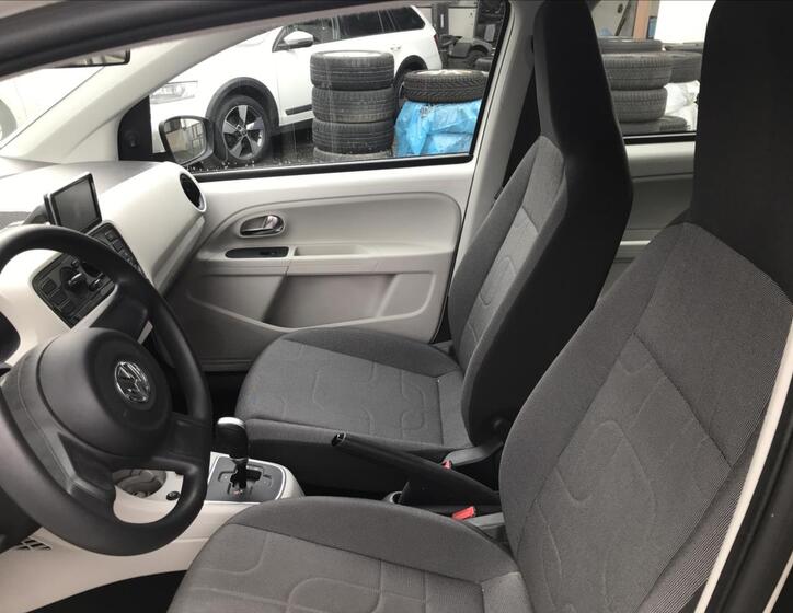 Volkswagen up! 7
