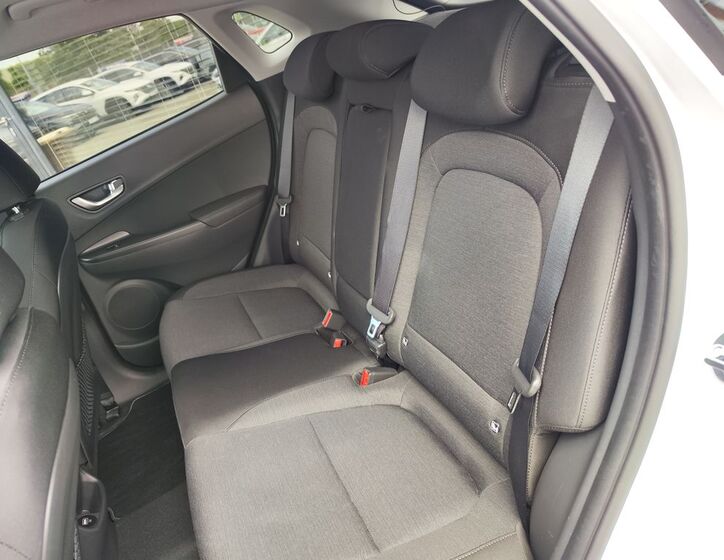 Hyundai Kona 7