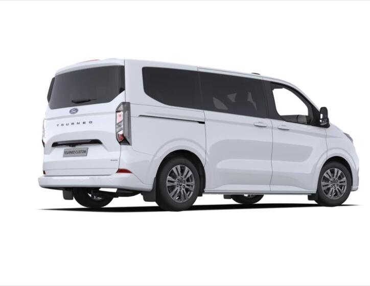 Ford Tourneo Custom 3