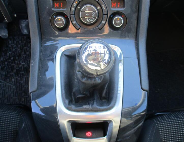 Peugeot 5008 18
