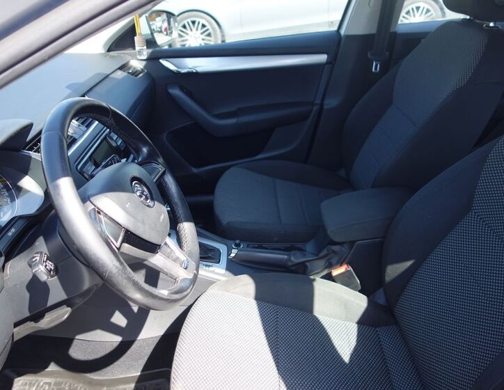 Škoda Octavia 10