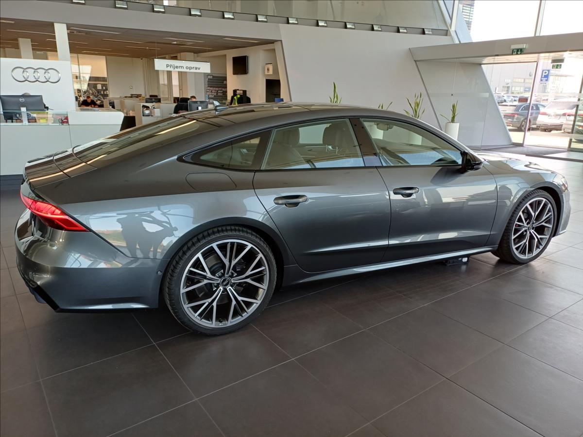 Audi S7
