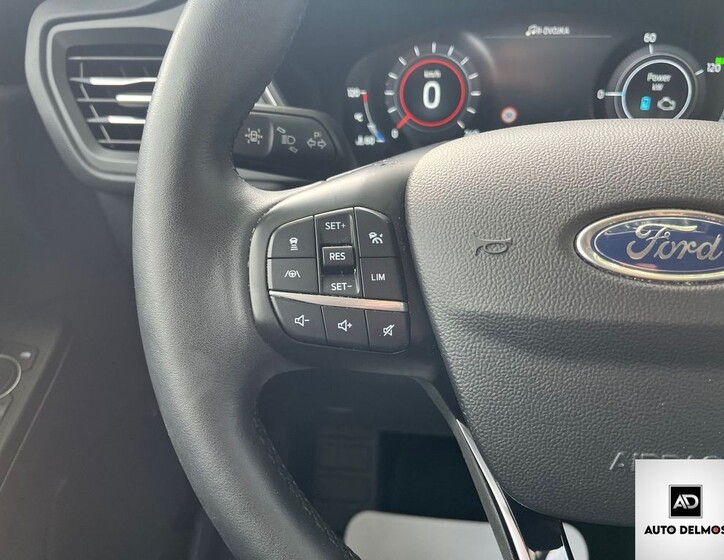 Ford Kuga 57